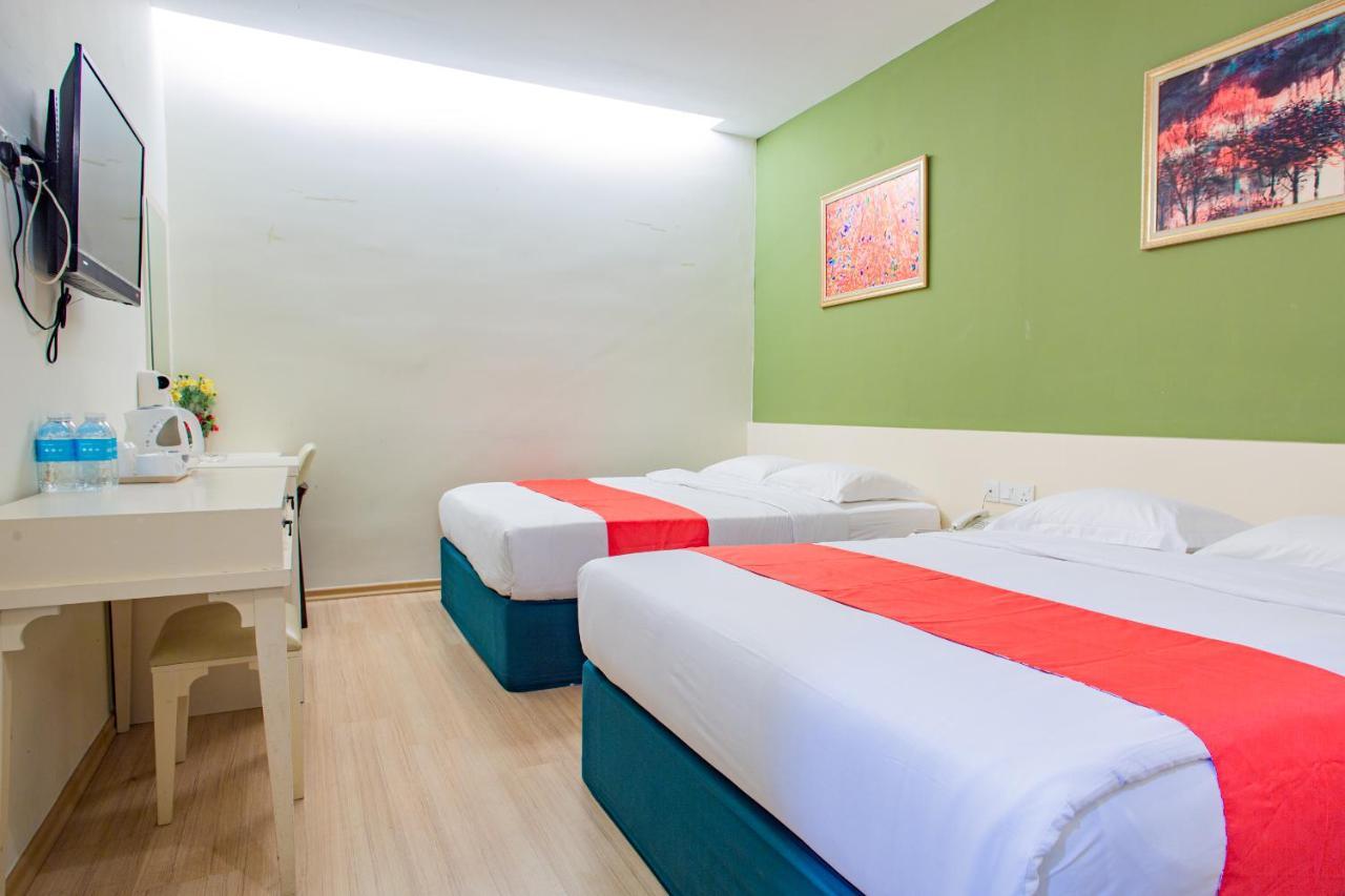 Hotel 101 Permas Jaya Johor Bahru Exteriör bild
